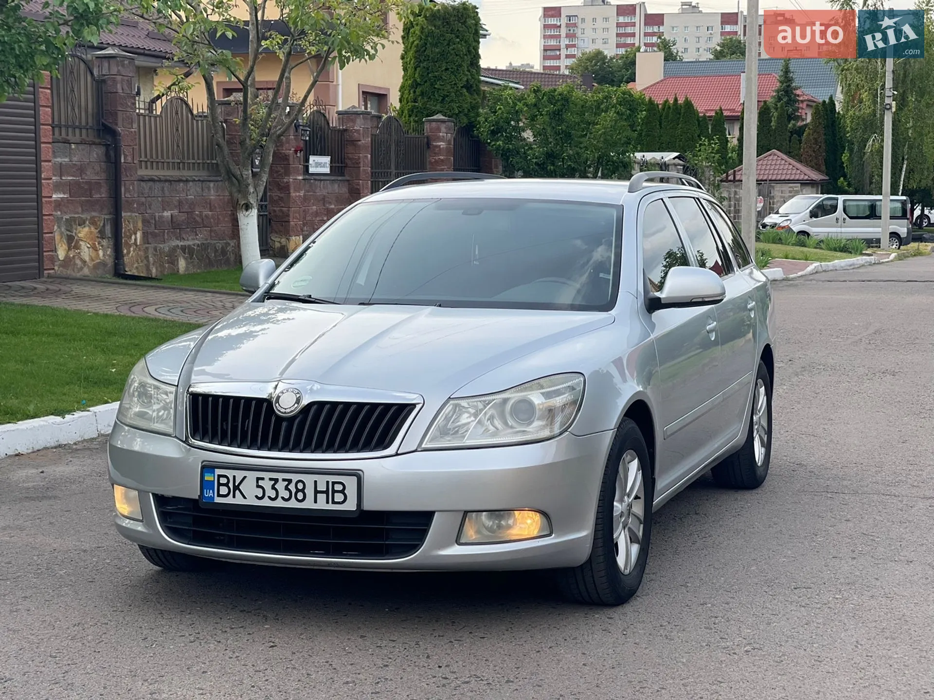 Skoda Octavia 2010 VIN TMBHK61Z7A2103970 фото оголошення 2 з 14