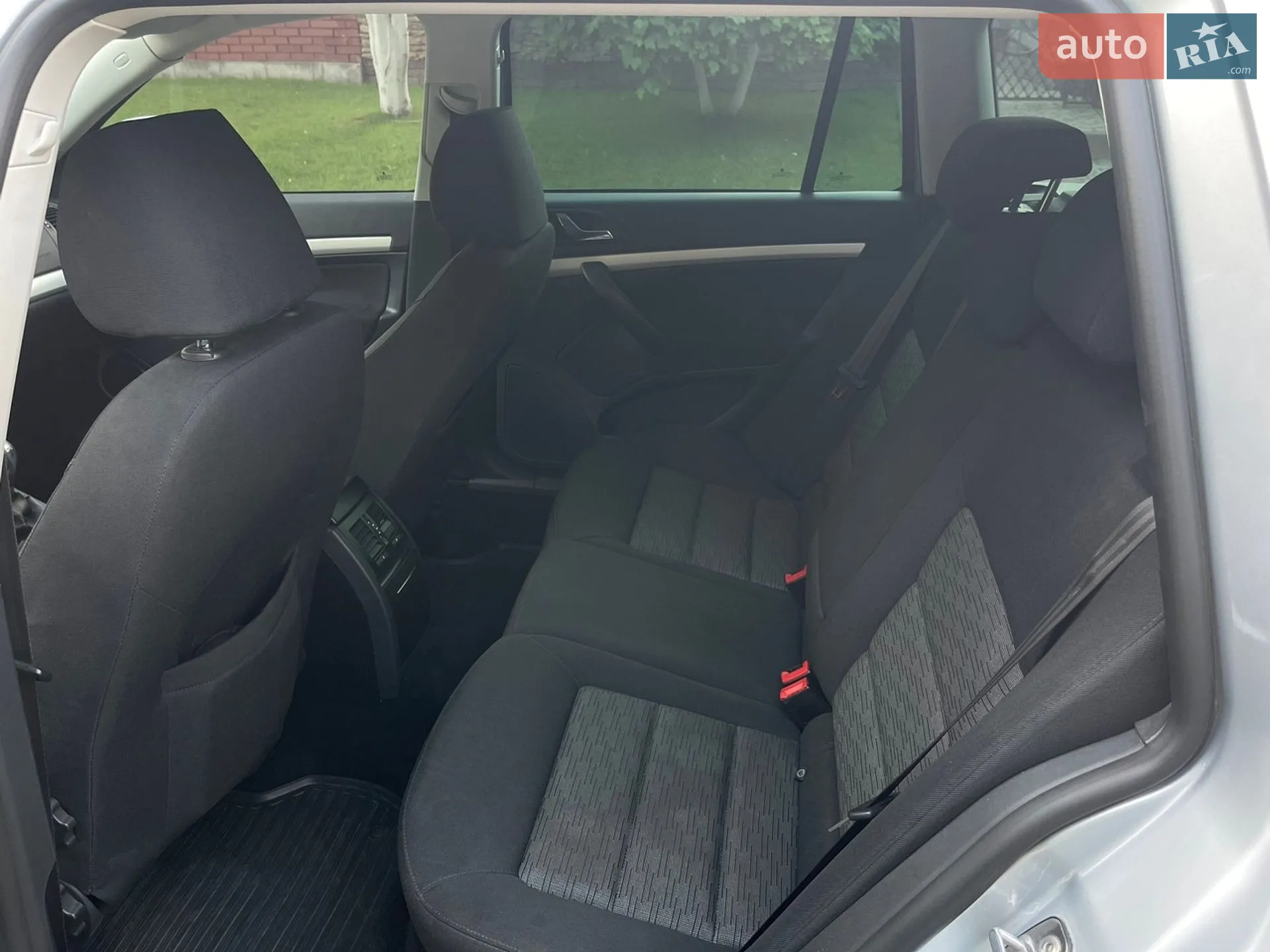Skoda Octavia 2010 VIN TMBHK61Z7A2103970 фото оголошення 11 з 14
