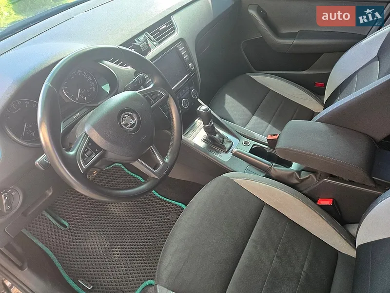 Skoda Octavia 2016 VIN TMBJJ7NE7G0201080 фото оголошення 8 з 64