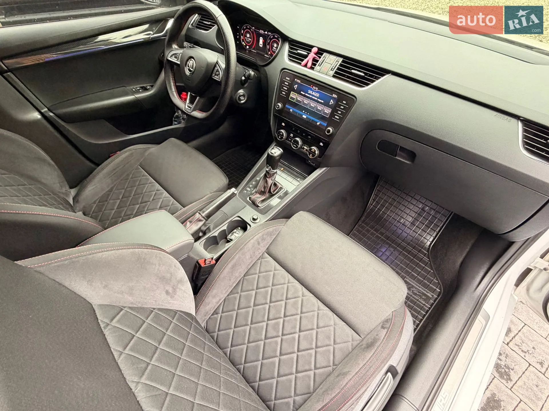 2019 Skoda Octavia - мініатюра 13