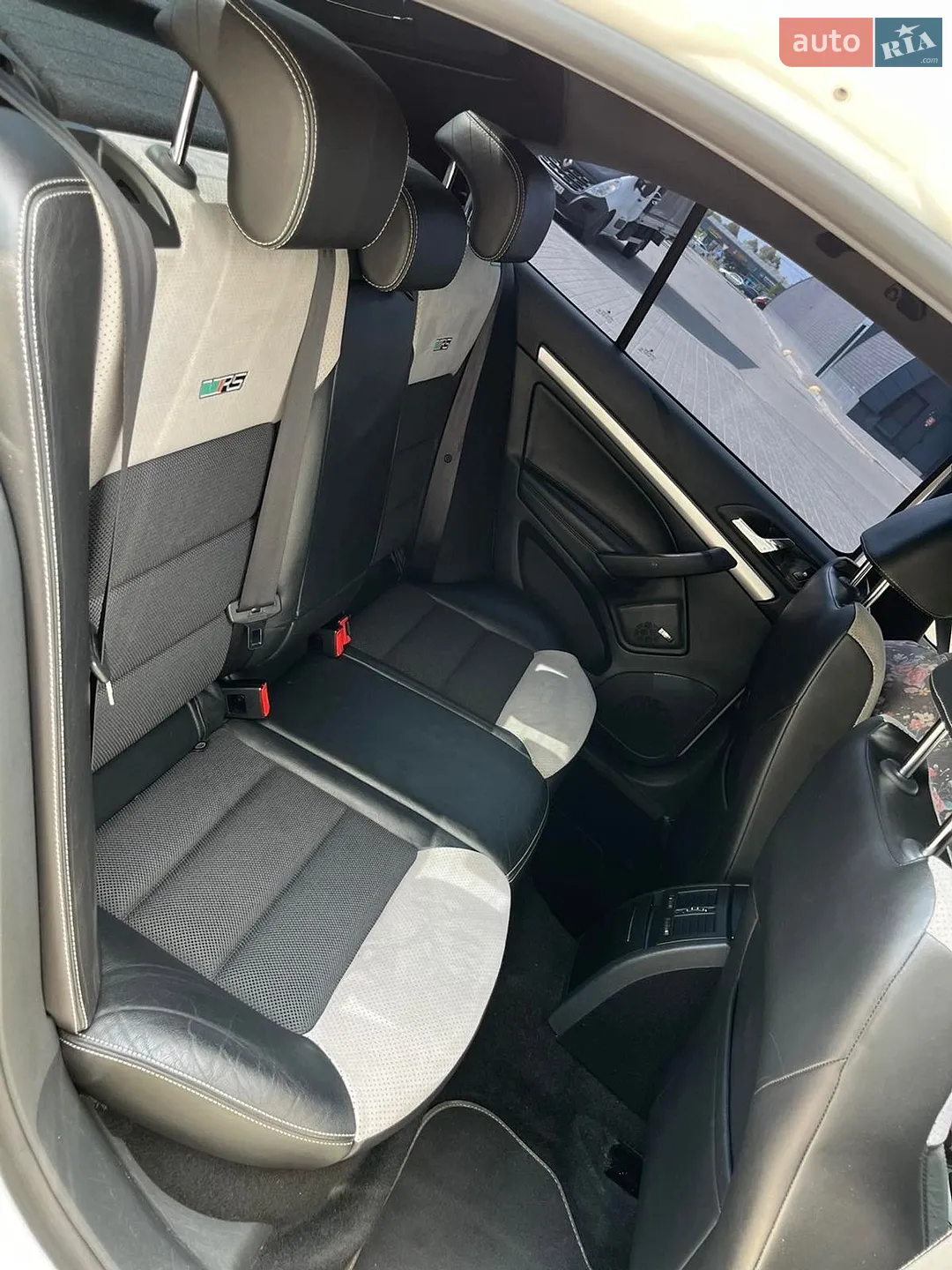 2011 Skoda Octavia - мініатюра 7