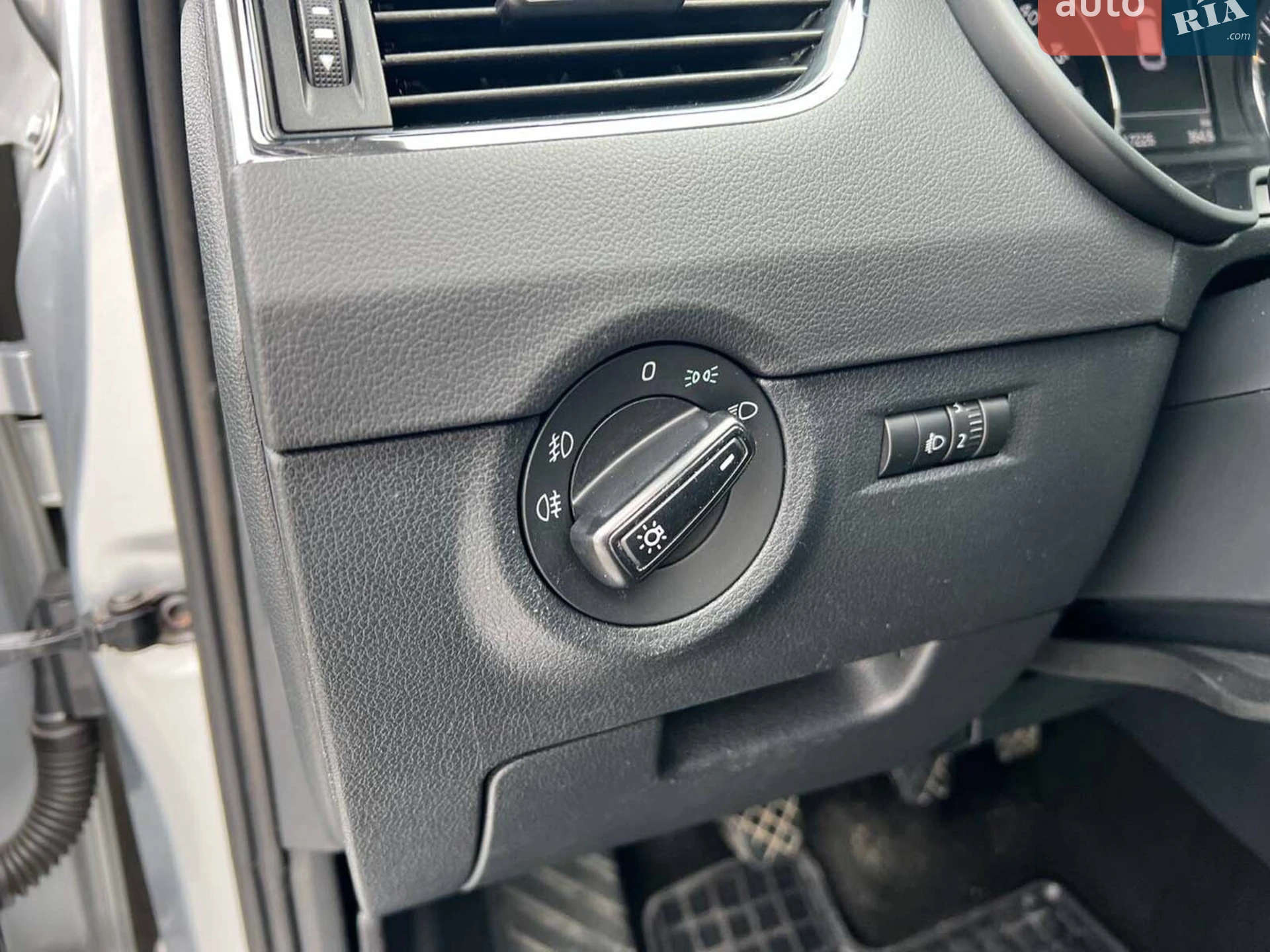 2013 Skoda Octavia - мініатюра 23