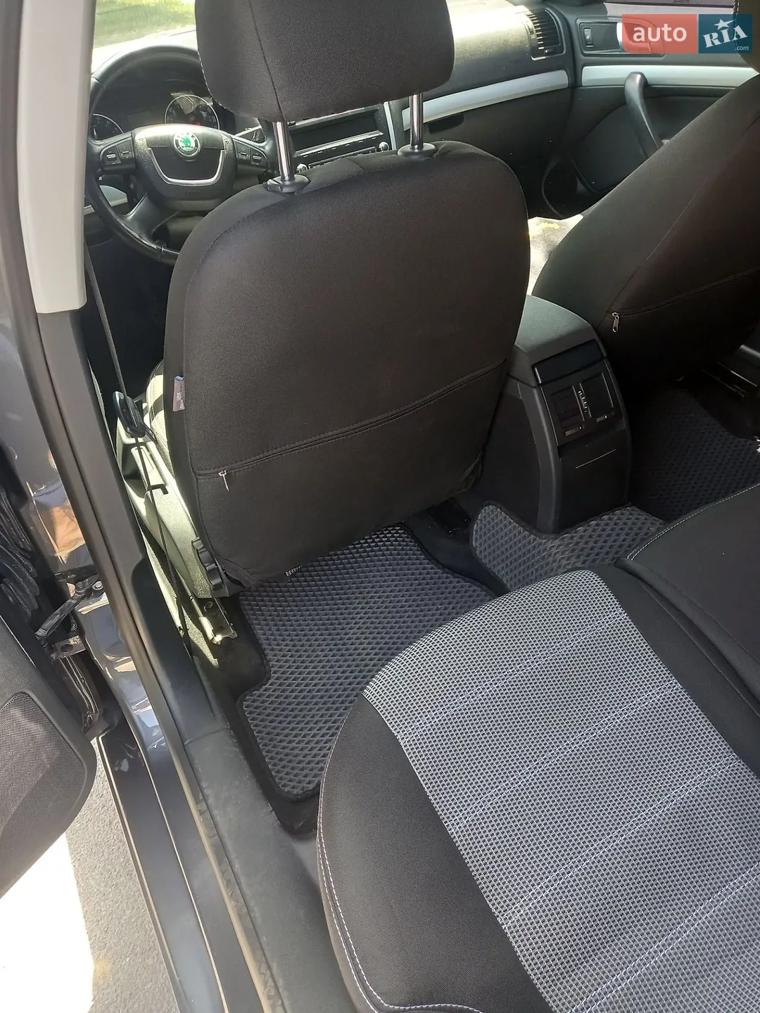 2011 Skoda Octavia - мініатюра 4