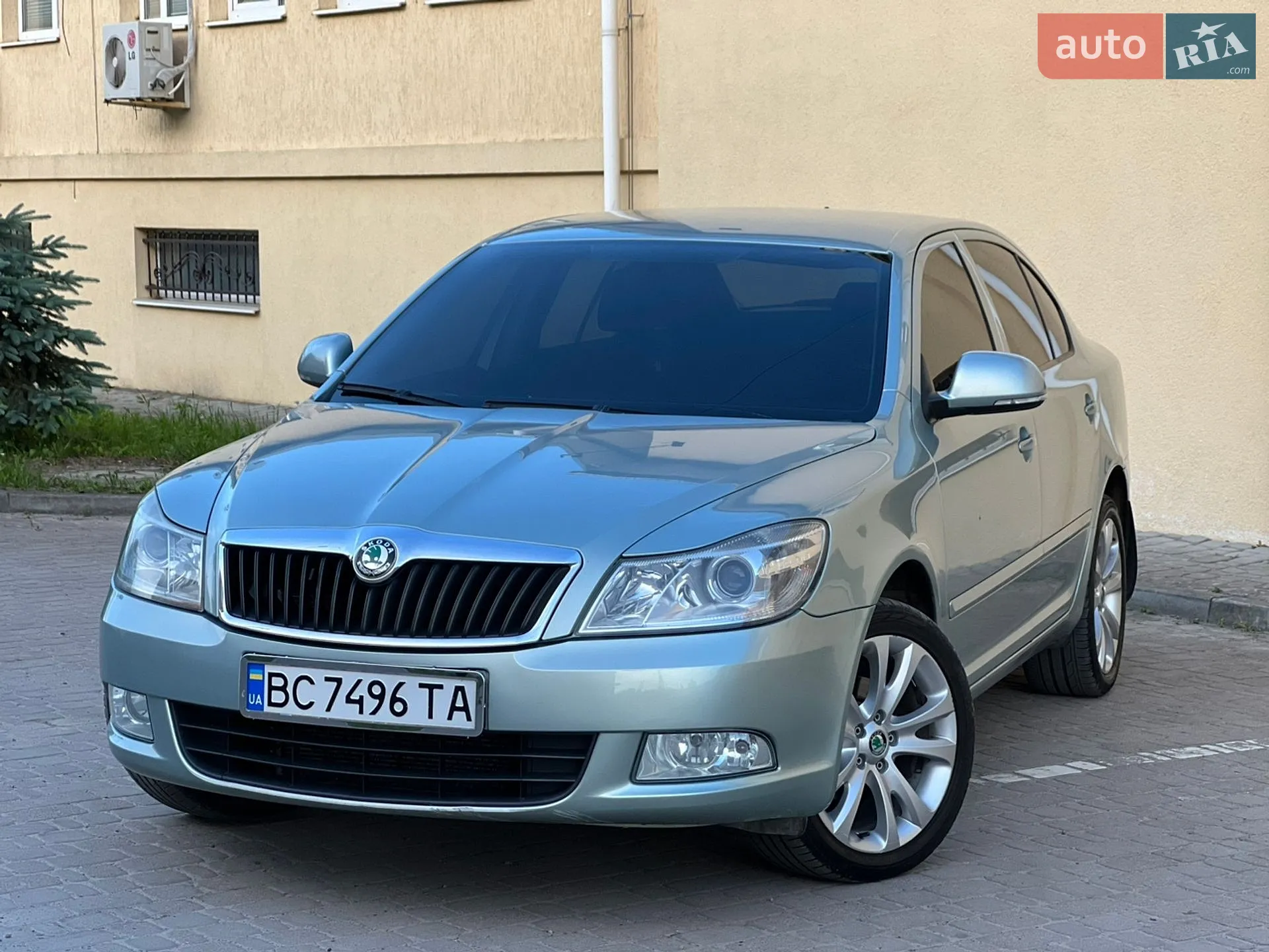2012 Skoda Octavia - мініатюра 2