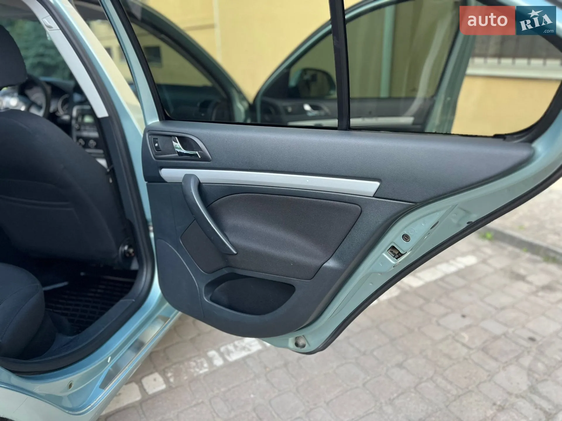 2012 Skoda Octavia - мініатюра 42