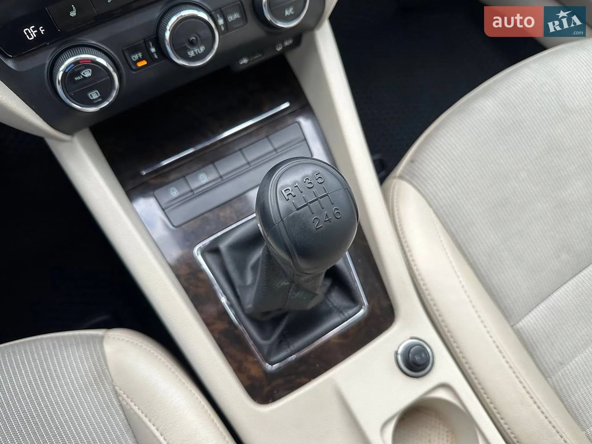 2014 Skoda Octavia - мініатюра 17