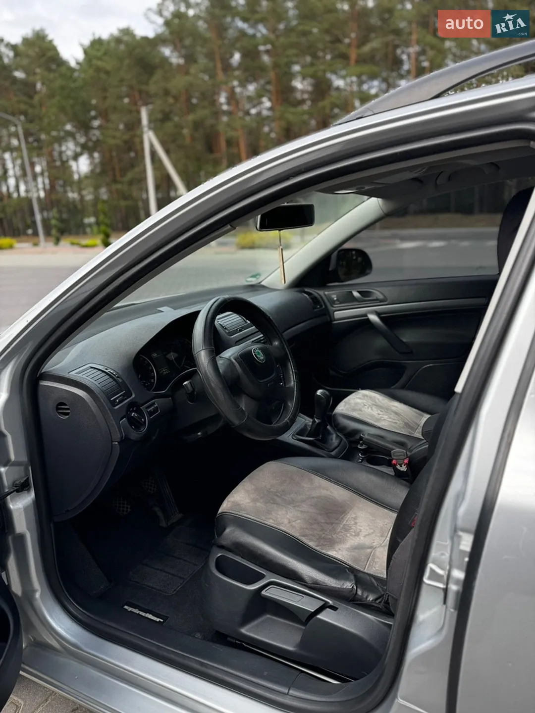 2010 Skoda Octavia - мініатюра 9