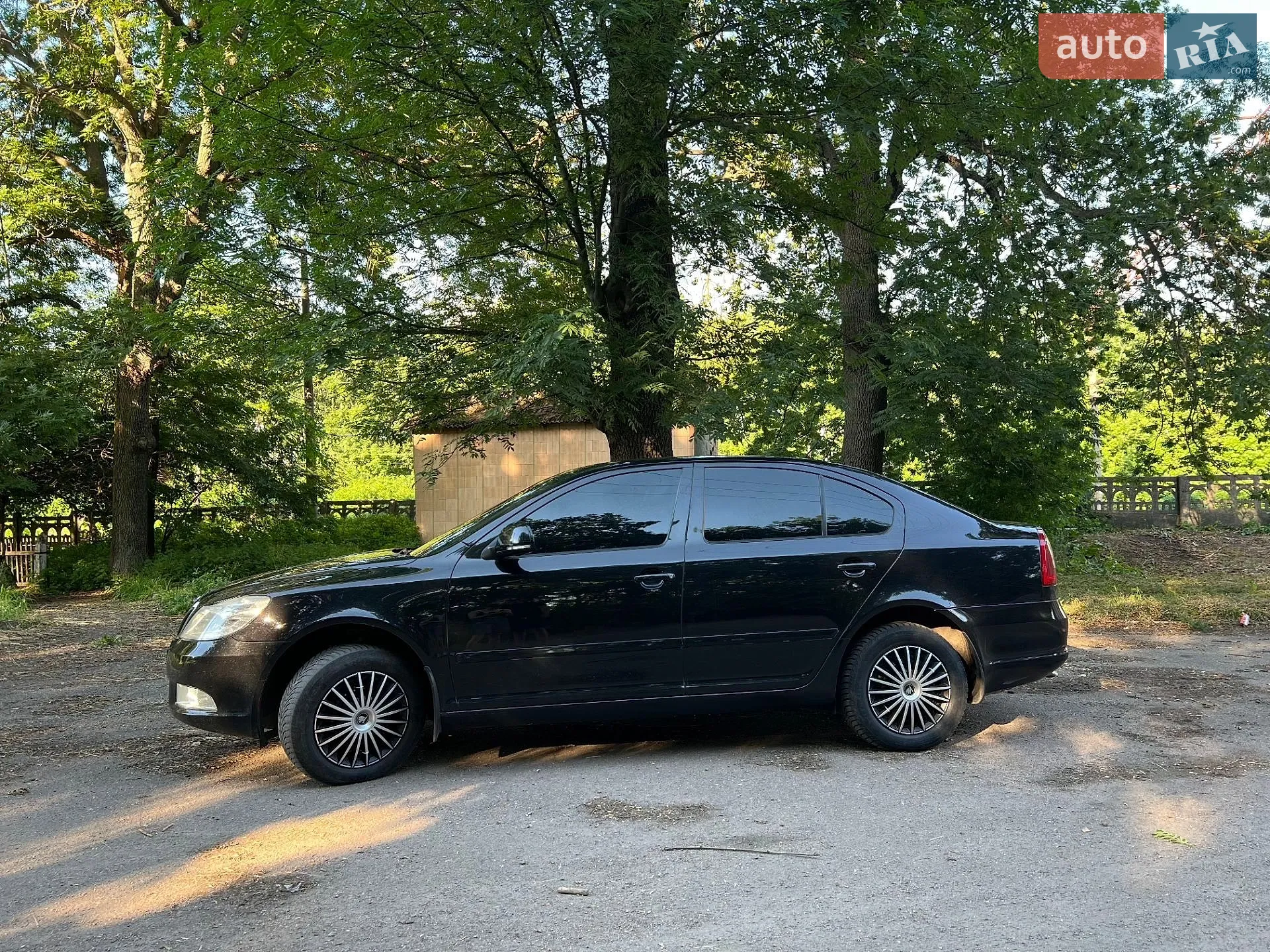 2010 Skoda Octavia - мініатюра 3