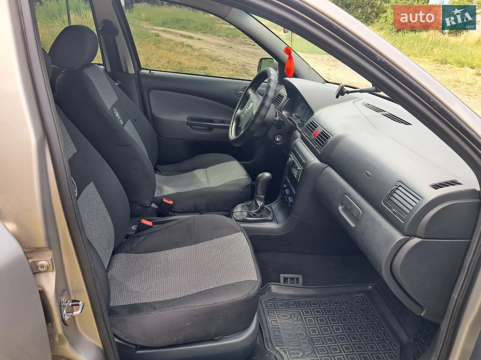 Skoda Octavia 2007 VIN TMBDX41U88B008384 фото оголошення 5 з 12