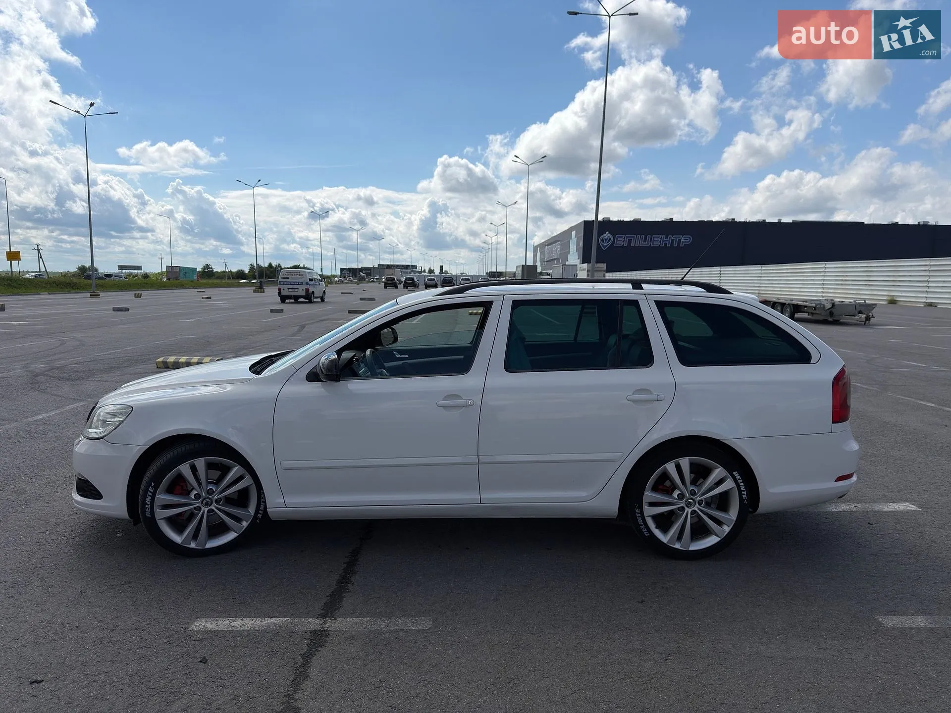 2010 Skoda Octavia - мініатюра 4