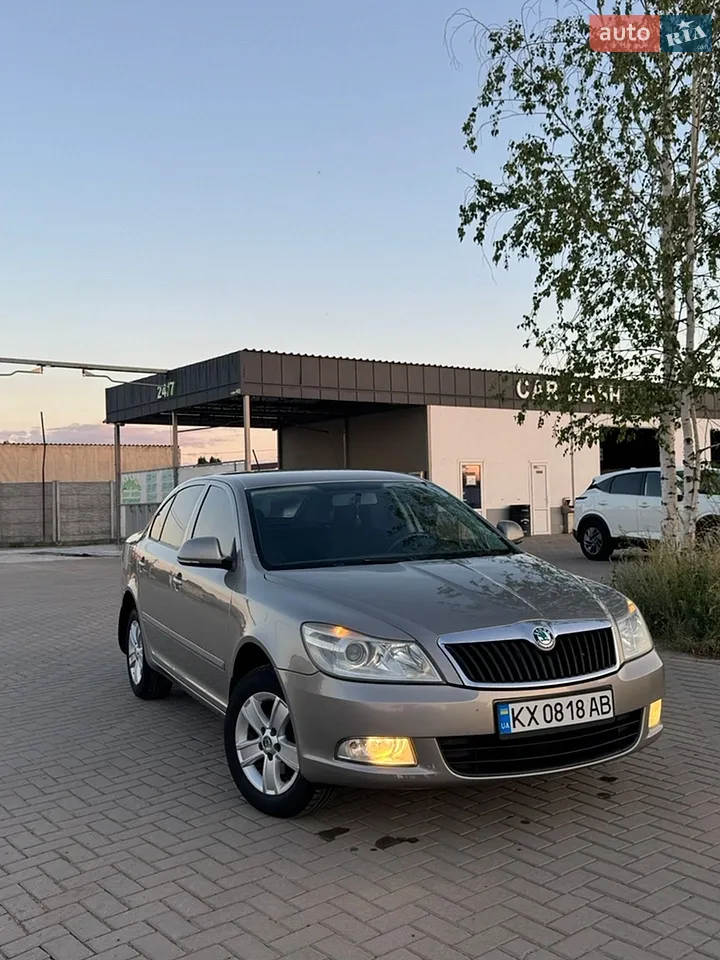 2011 Skoda Octavia - мініатюра 12