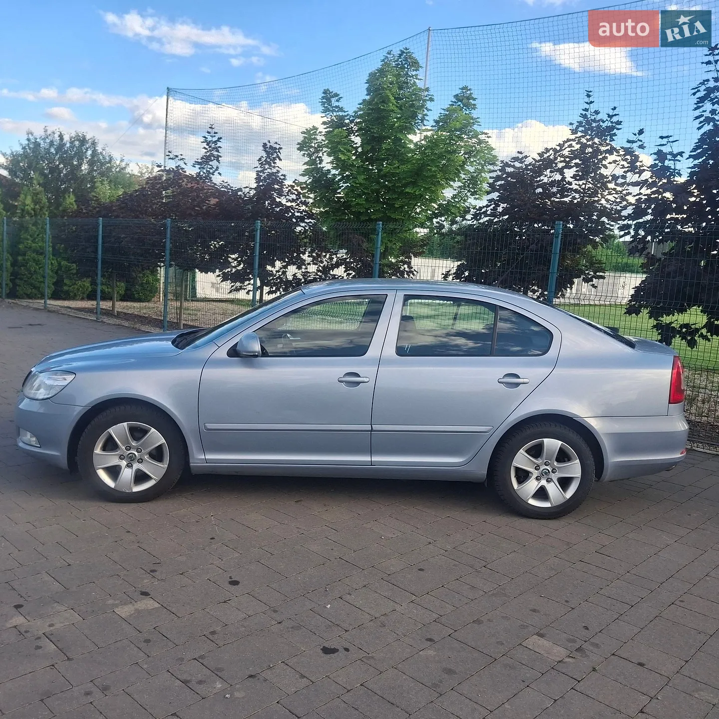 2010 Skoda Octavia - мініатюра 3