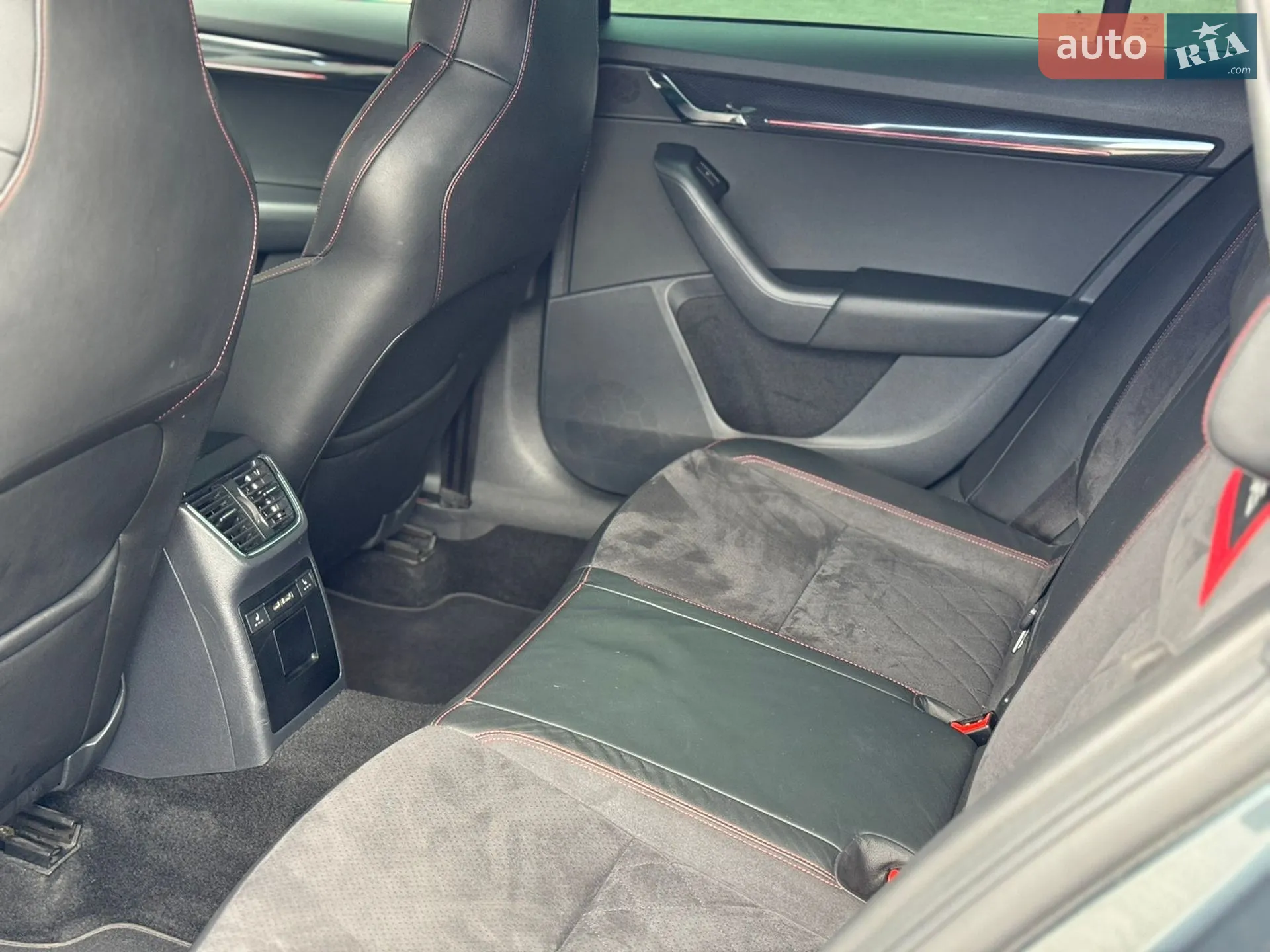 2019 Skoda Octavia - мініатюра 21