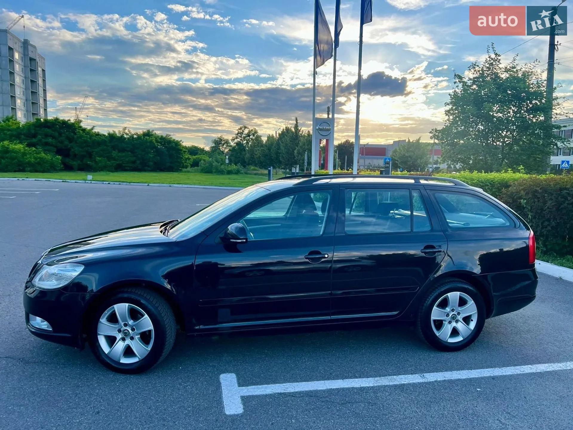 2010 Skoda Octavia - мініатюра 14