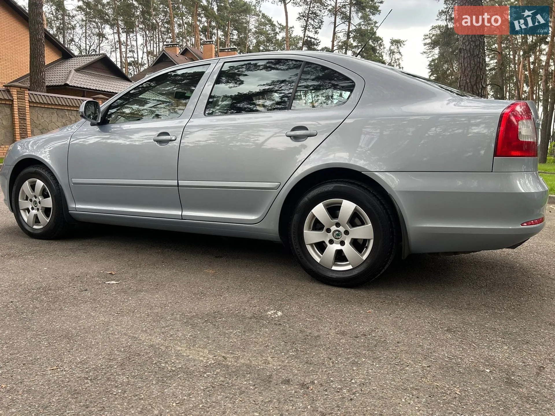 2010 Skoda Octavia - мініатюра 55