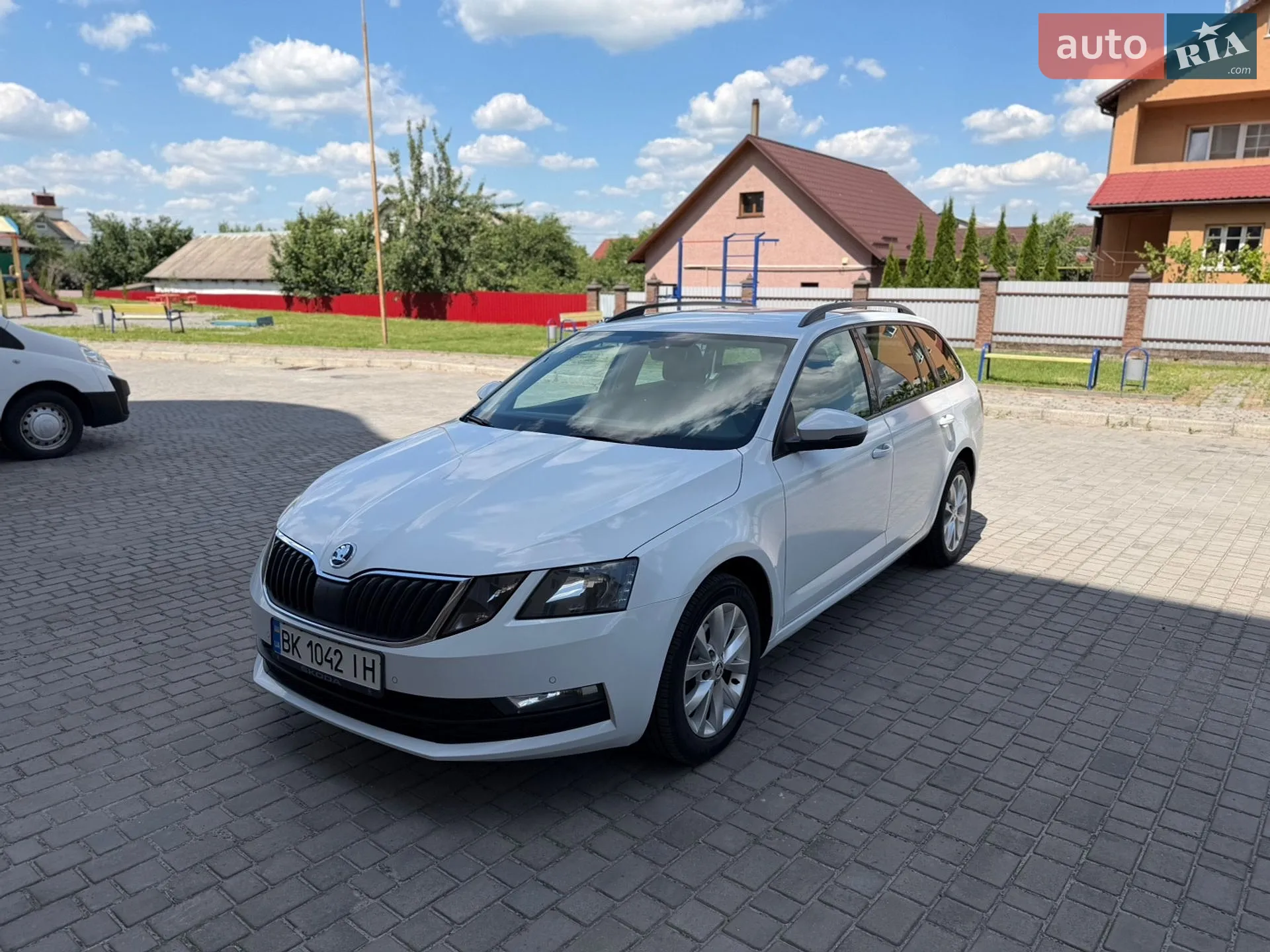 2017 Skoda Octavia - мініатюра 2
