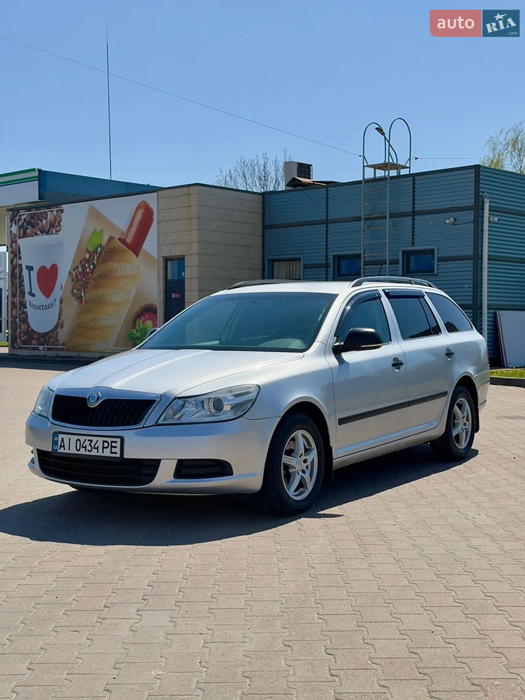 2010 Skoda Octavia - мініатюра 4