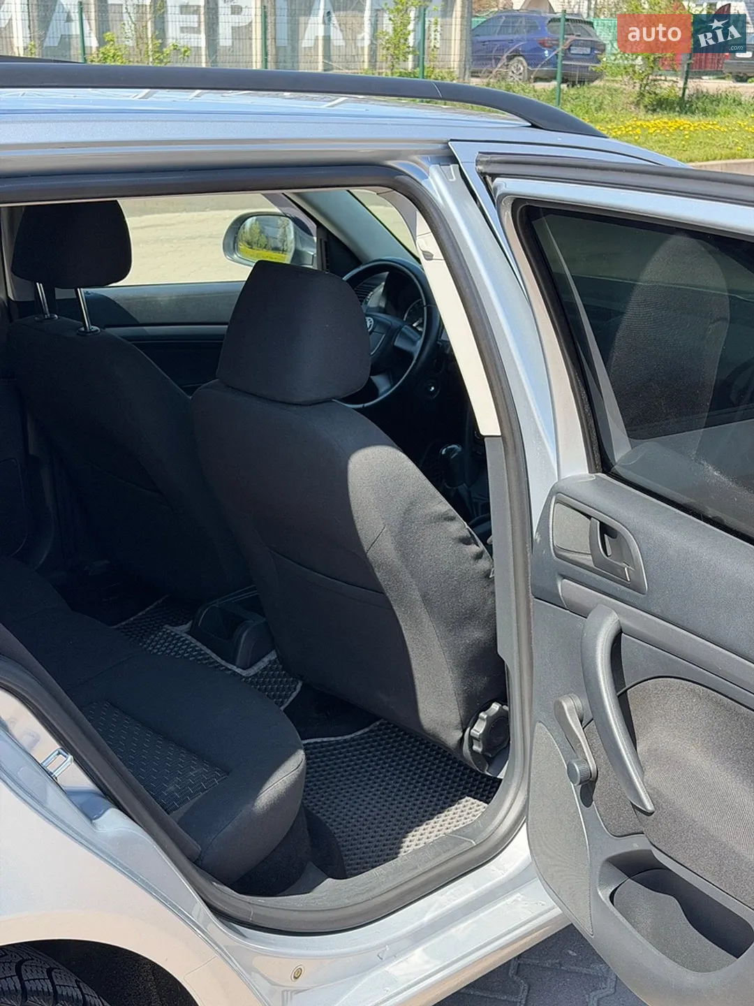 2010 Skoda Octavia - мініатюра 28