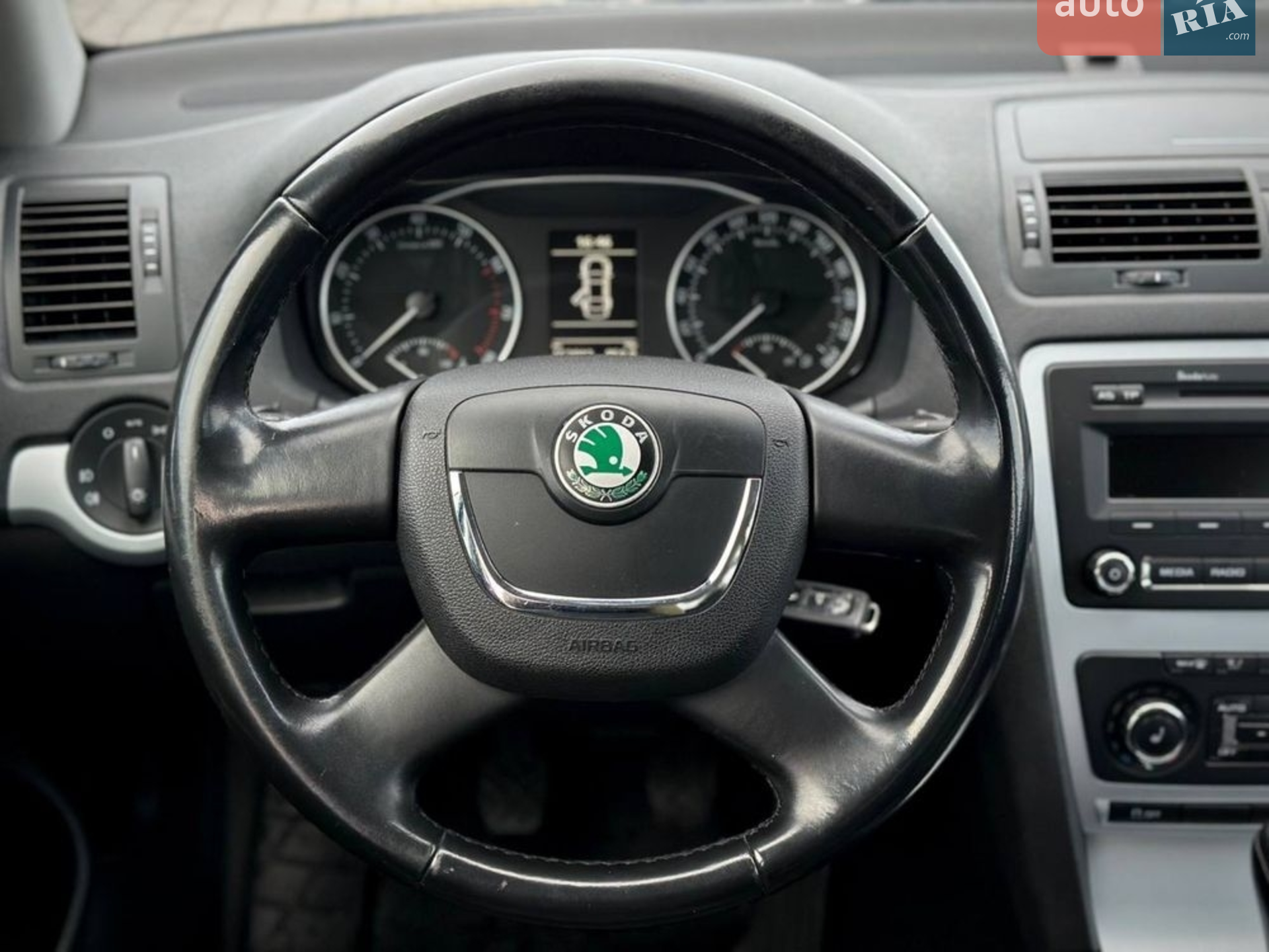 2011 Skoda Octavia - мініатюра 9