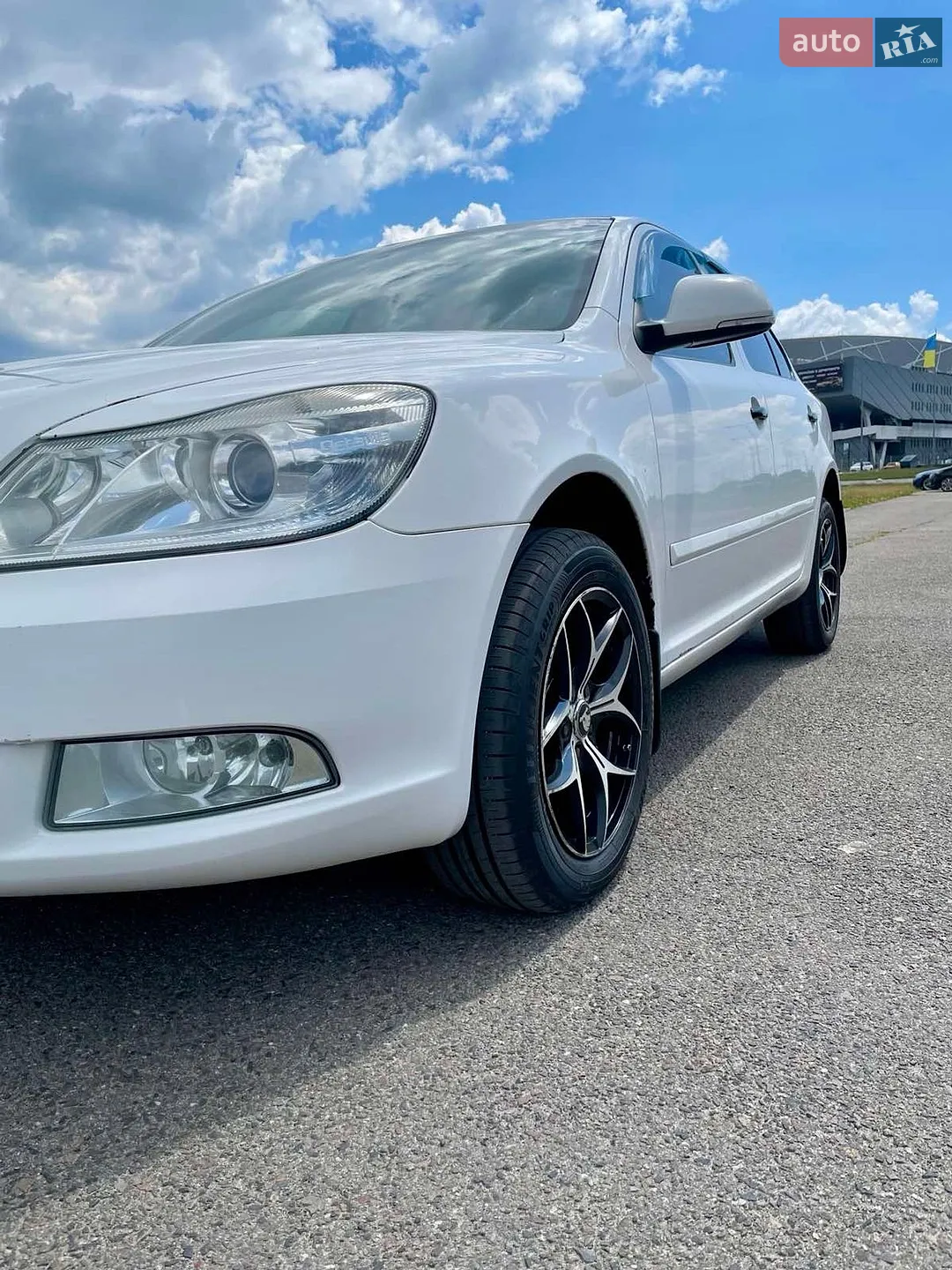 2010 Skoda Octavia - мініатюра 16