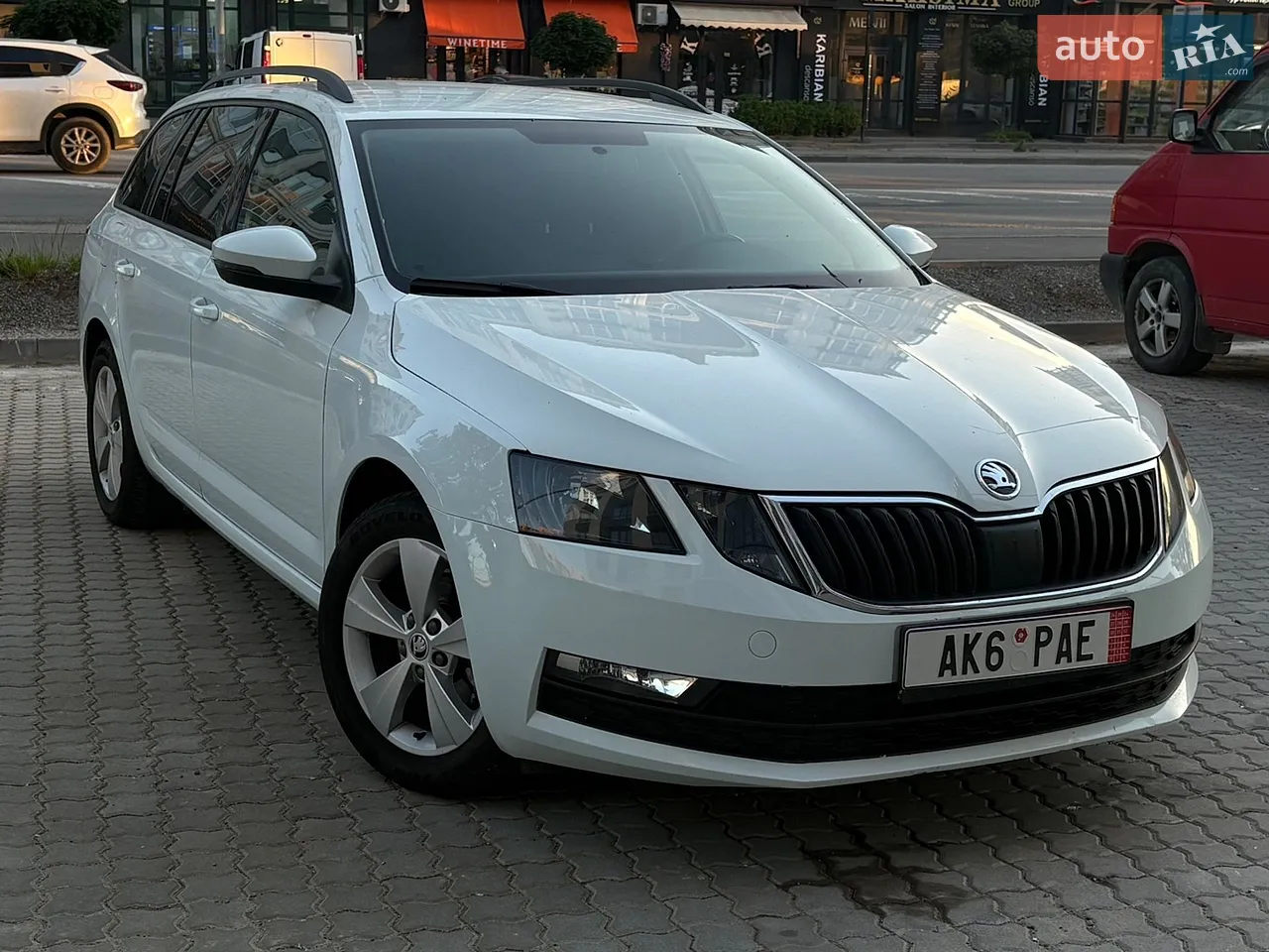 2017 Skoda Octavia - мініатюра 40