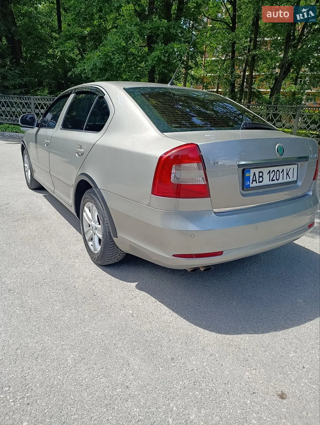 2010 Skoda Octavia - мініатюра 8