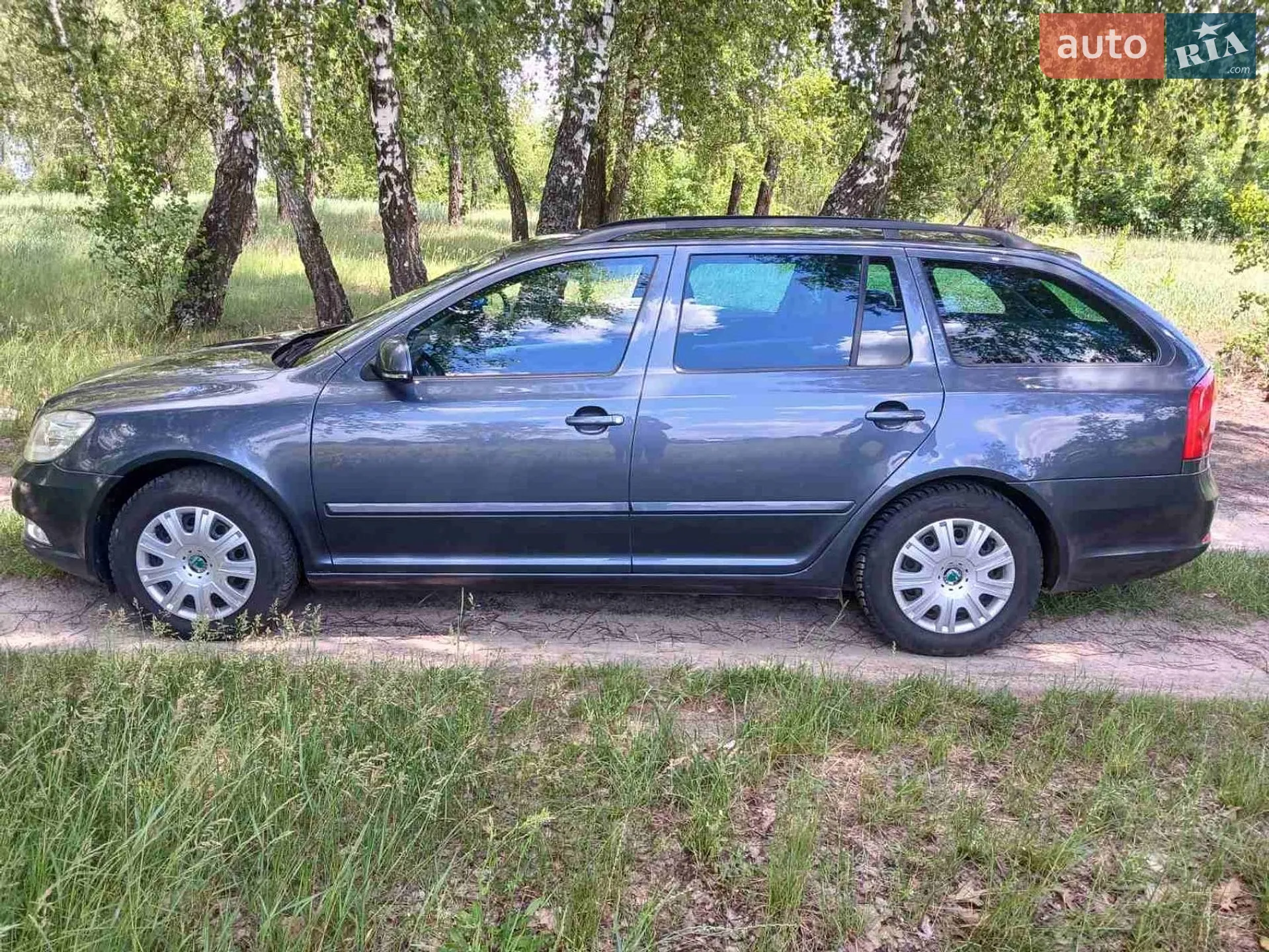 2010 Skoda Octavia - мініатюра 2