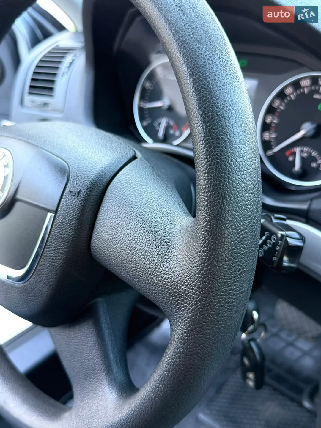 2011 Skoda Octavia - мініатюра 103