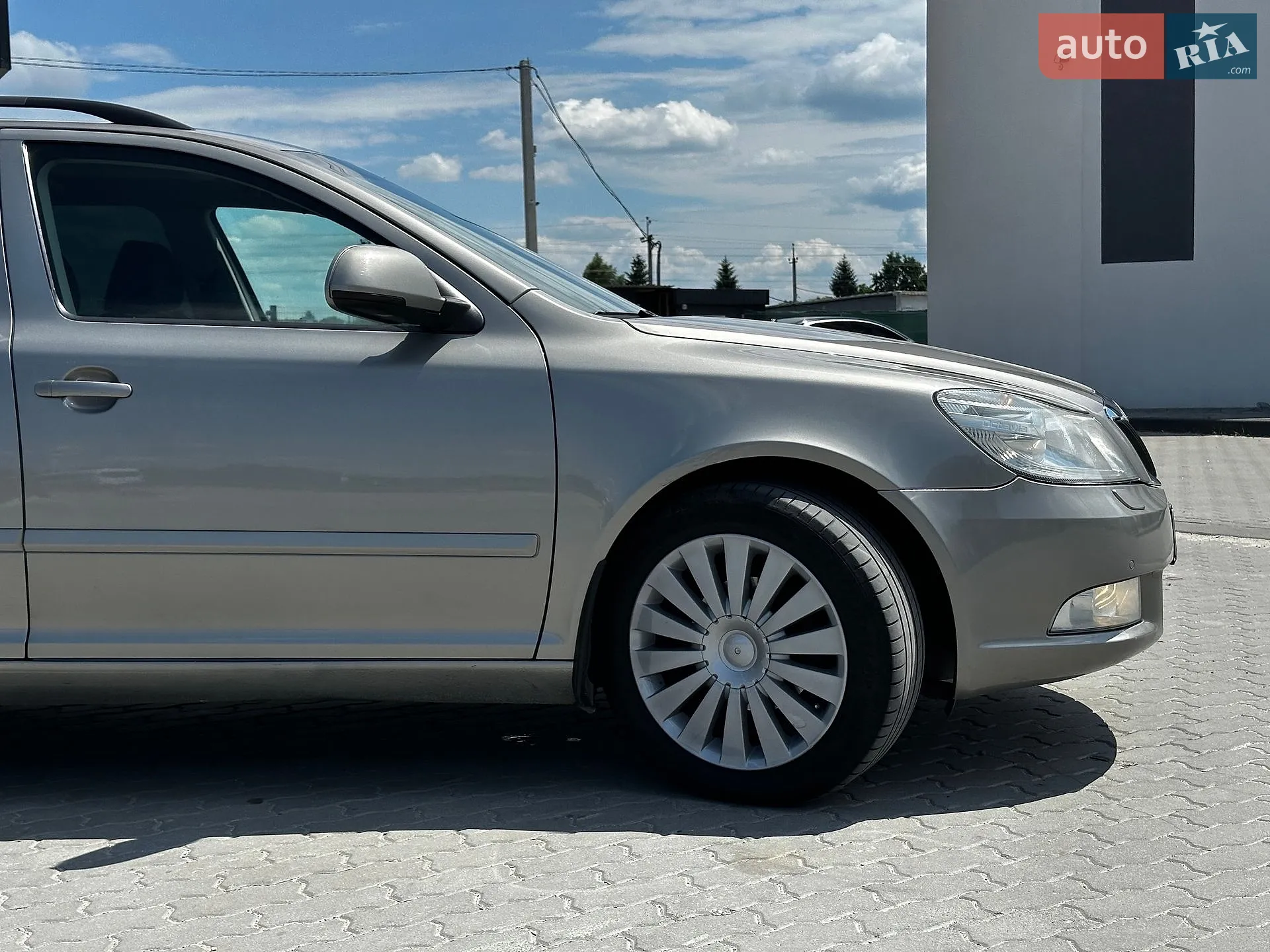 2011 Skoda Octavia - мініатюра 16