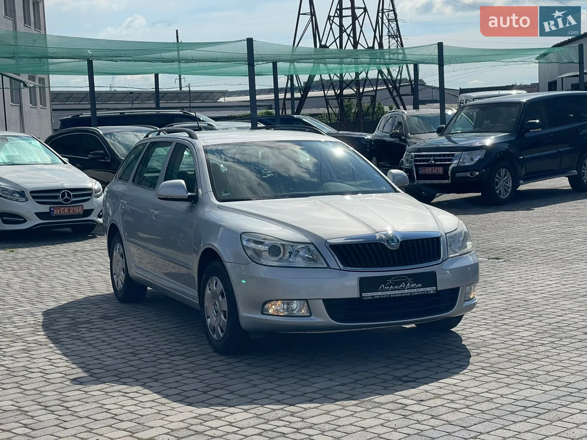 2011 Skoda Octavia - мініатюра 2
