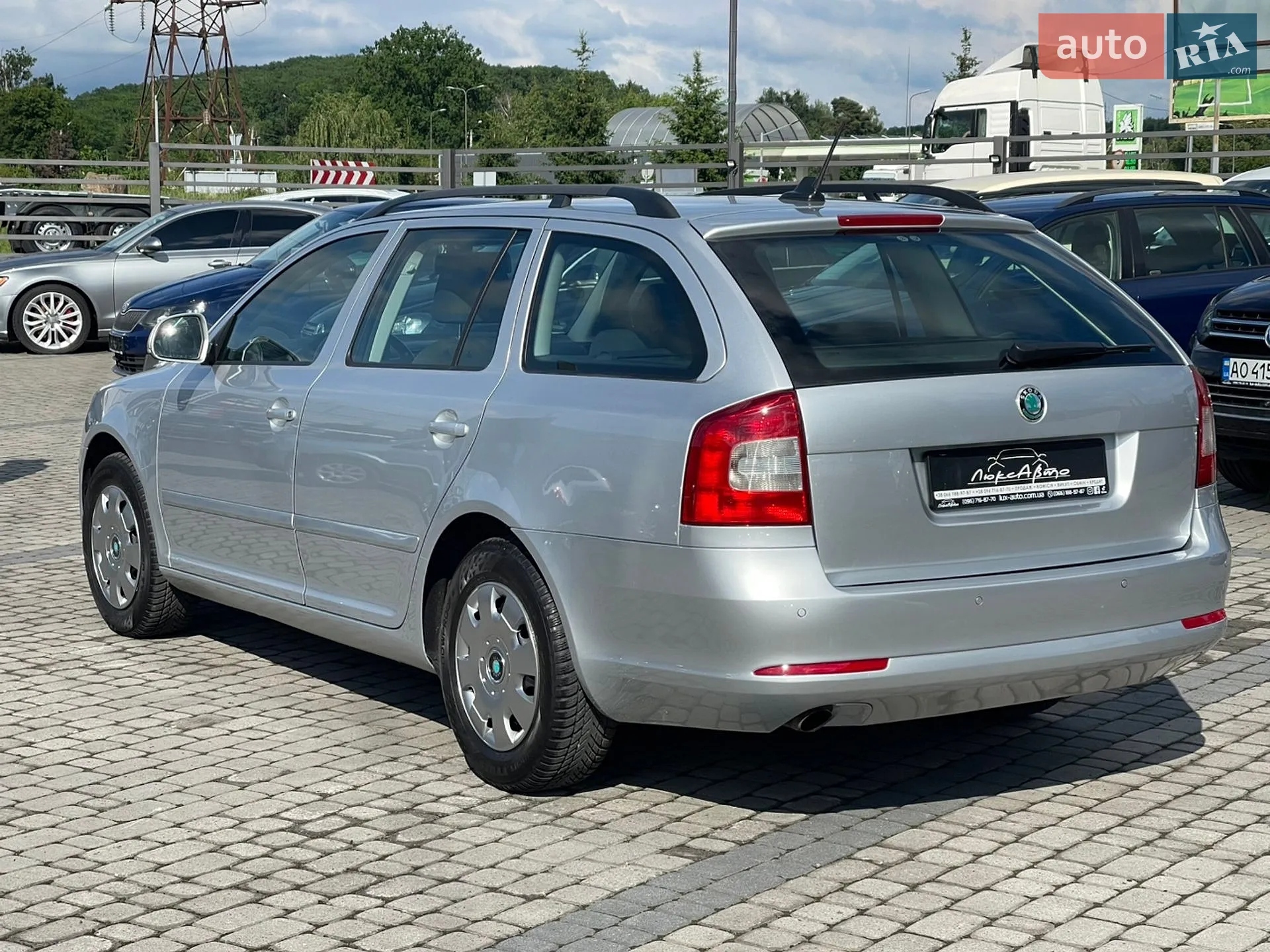 2011 Skoda Octavia - мініатюра 12