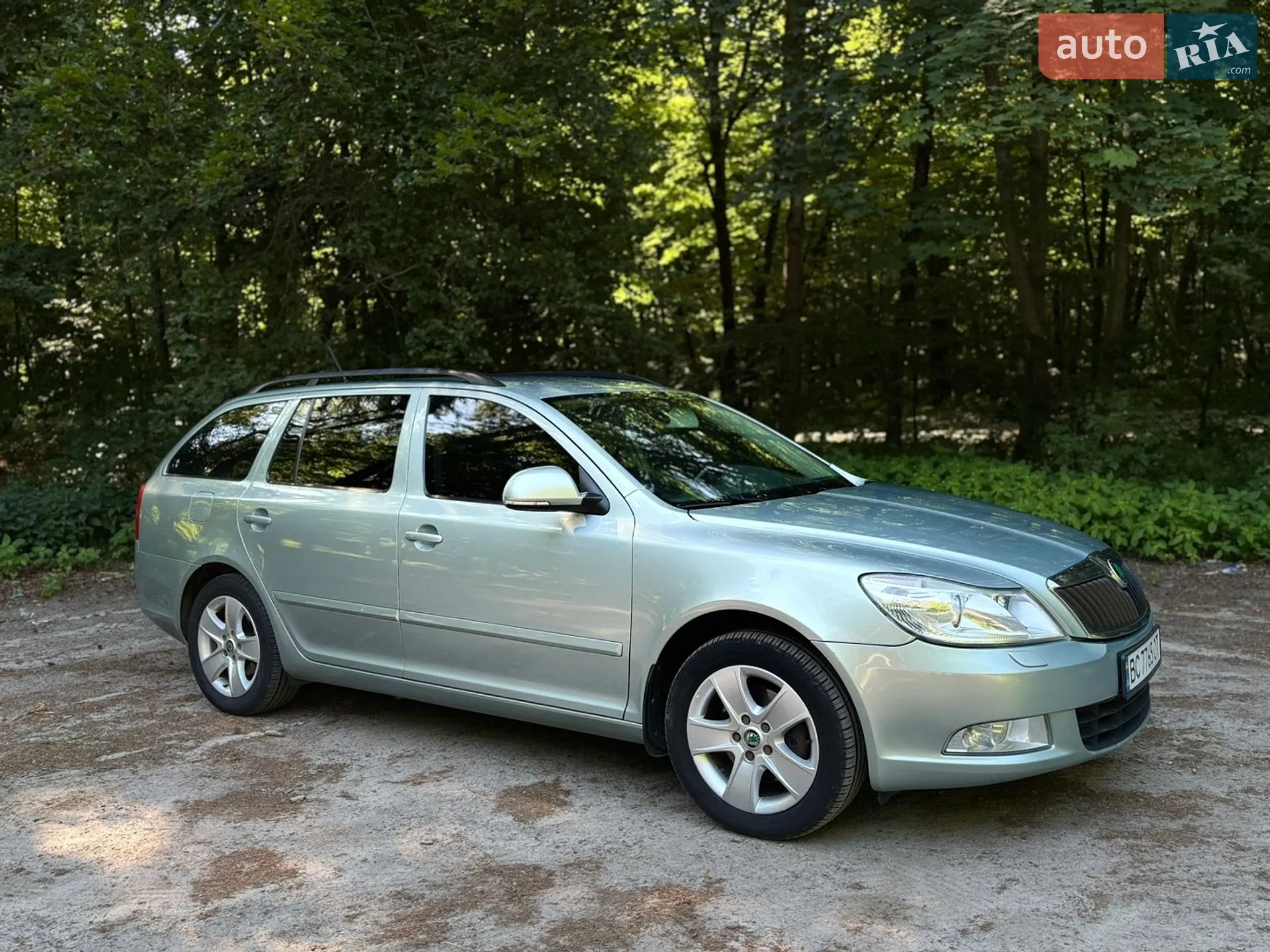2011 Skoda Octavia - мініатюра 2