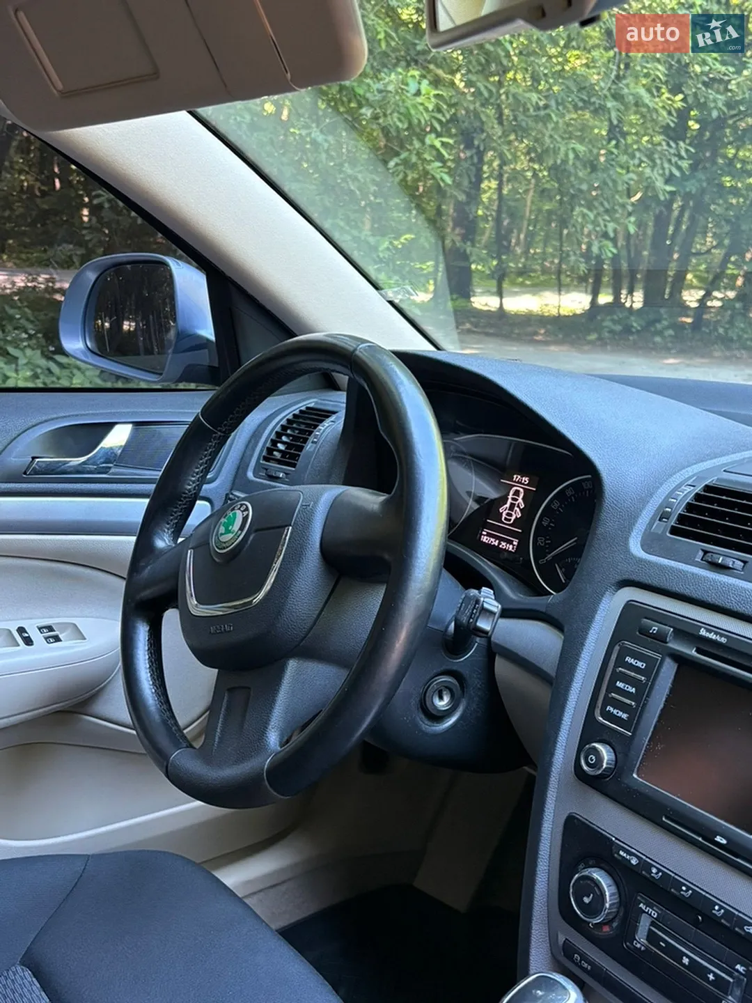 2011 Skoda Octavia - мініатюра 14