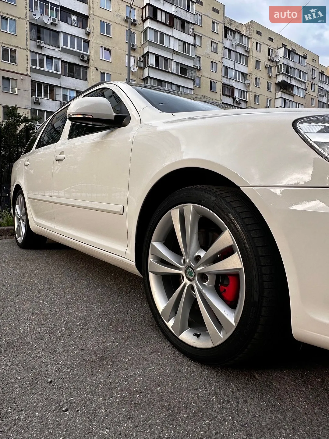 2010 Skoda Octavia - мініатюра 26