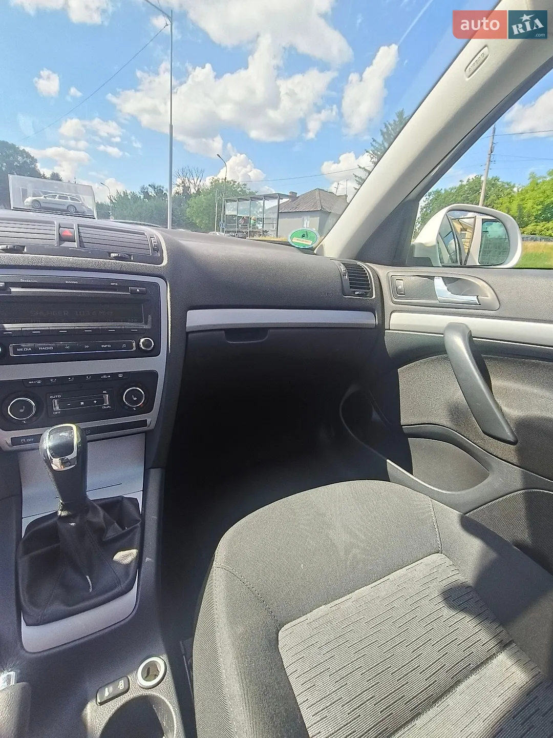 2013 Skoda Octavia - мініатюра 13
