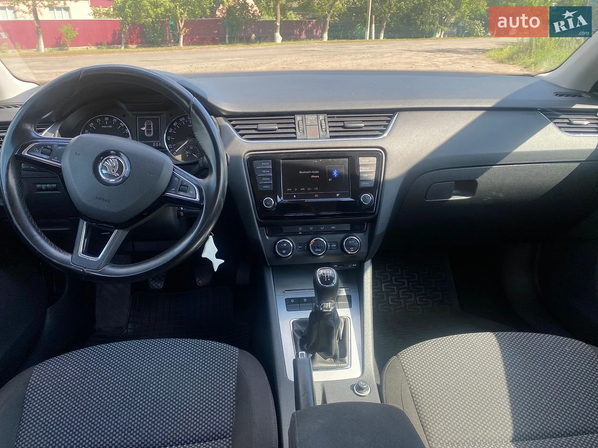 2015 Skoda Octavia - мініатюра 15