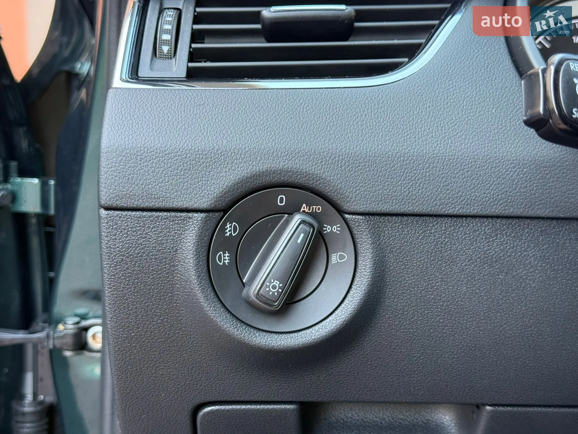 2019 Skoda Octavia - мініатюра 43
