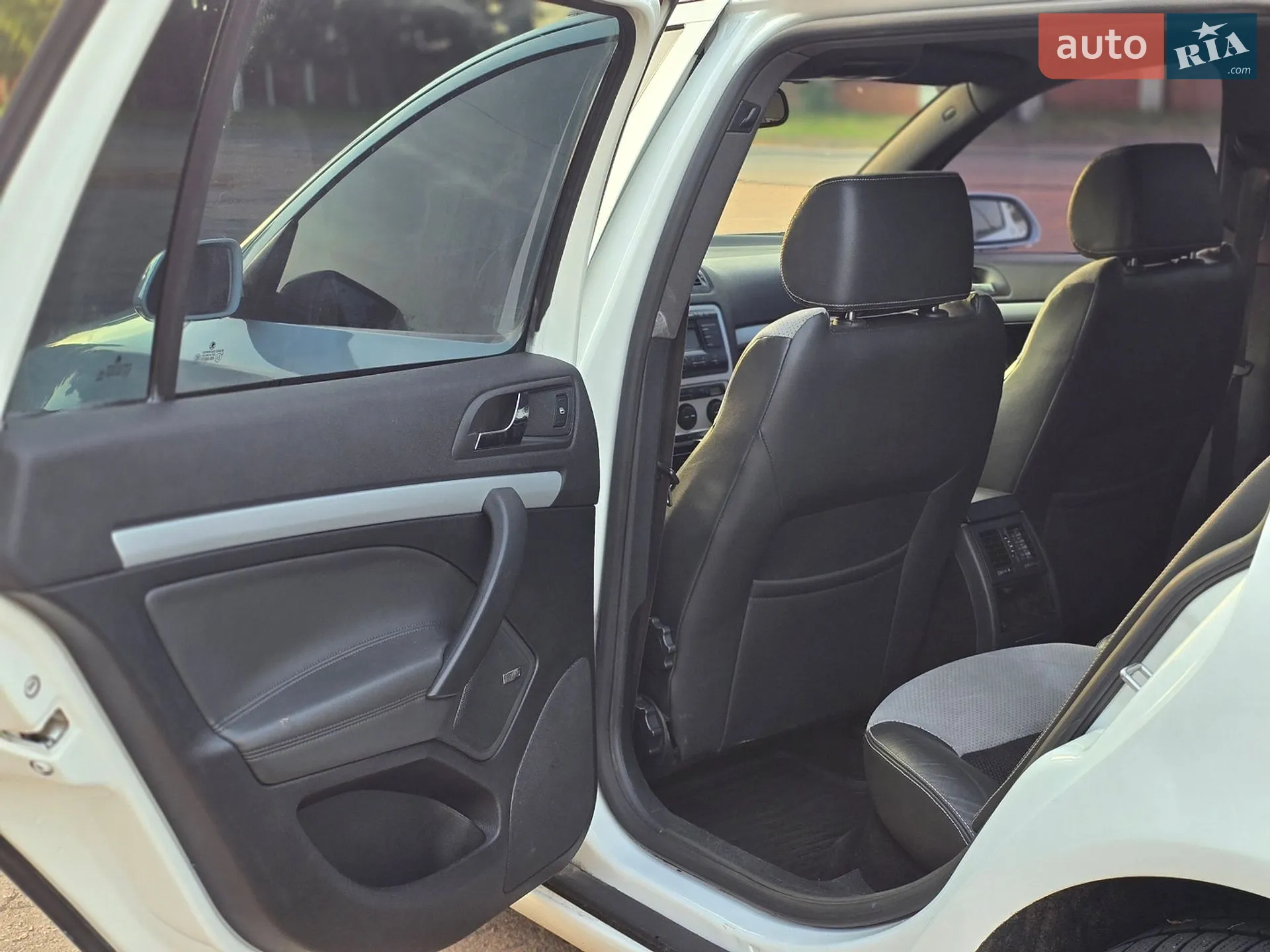 Skoda Octavia 2008 VIN TMBUH61Z782197338 фото оголошення 16 з 23