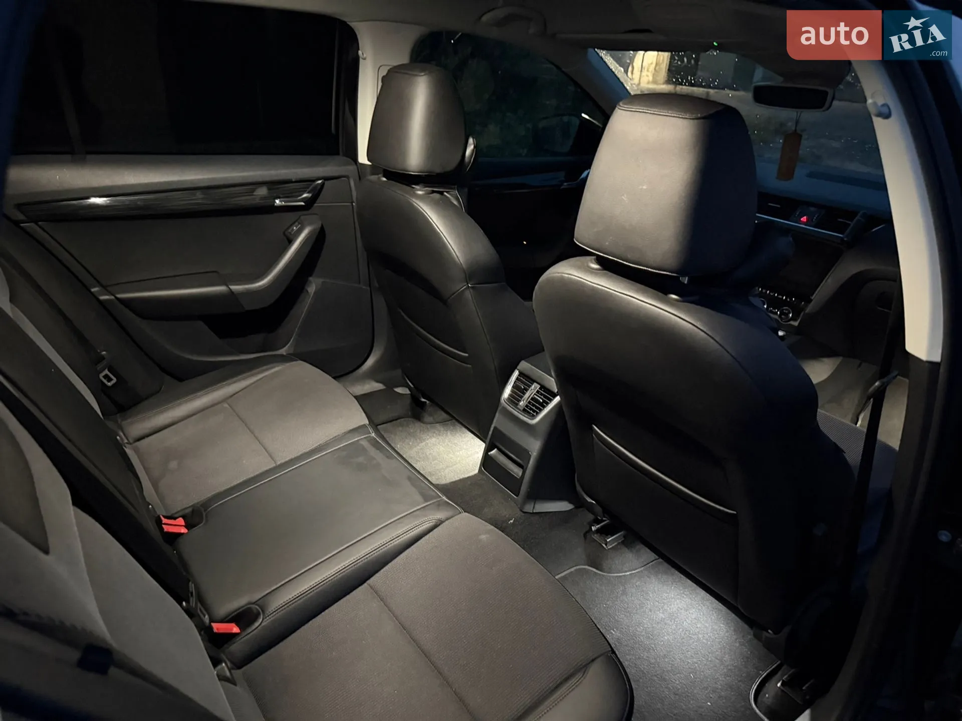 2019 Skoda Octavia - мініатюра 33