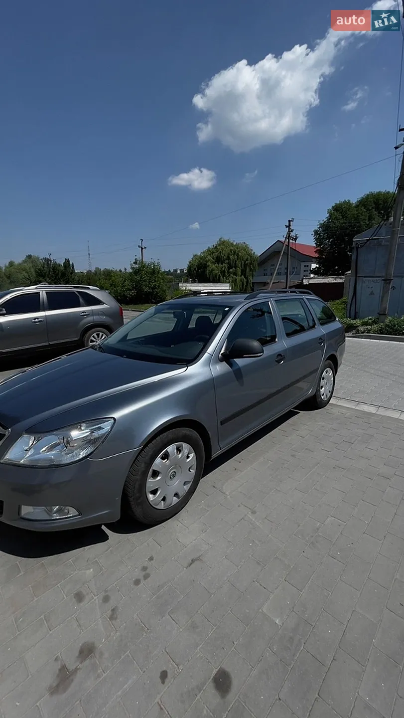 Skoda Octavia 2012 VIN TMBJM61Z1D2049047 фото оголошення 2 з 13