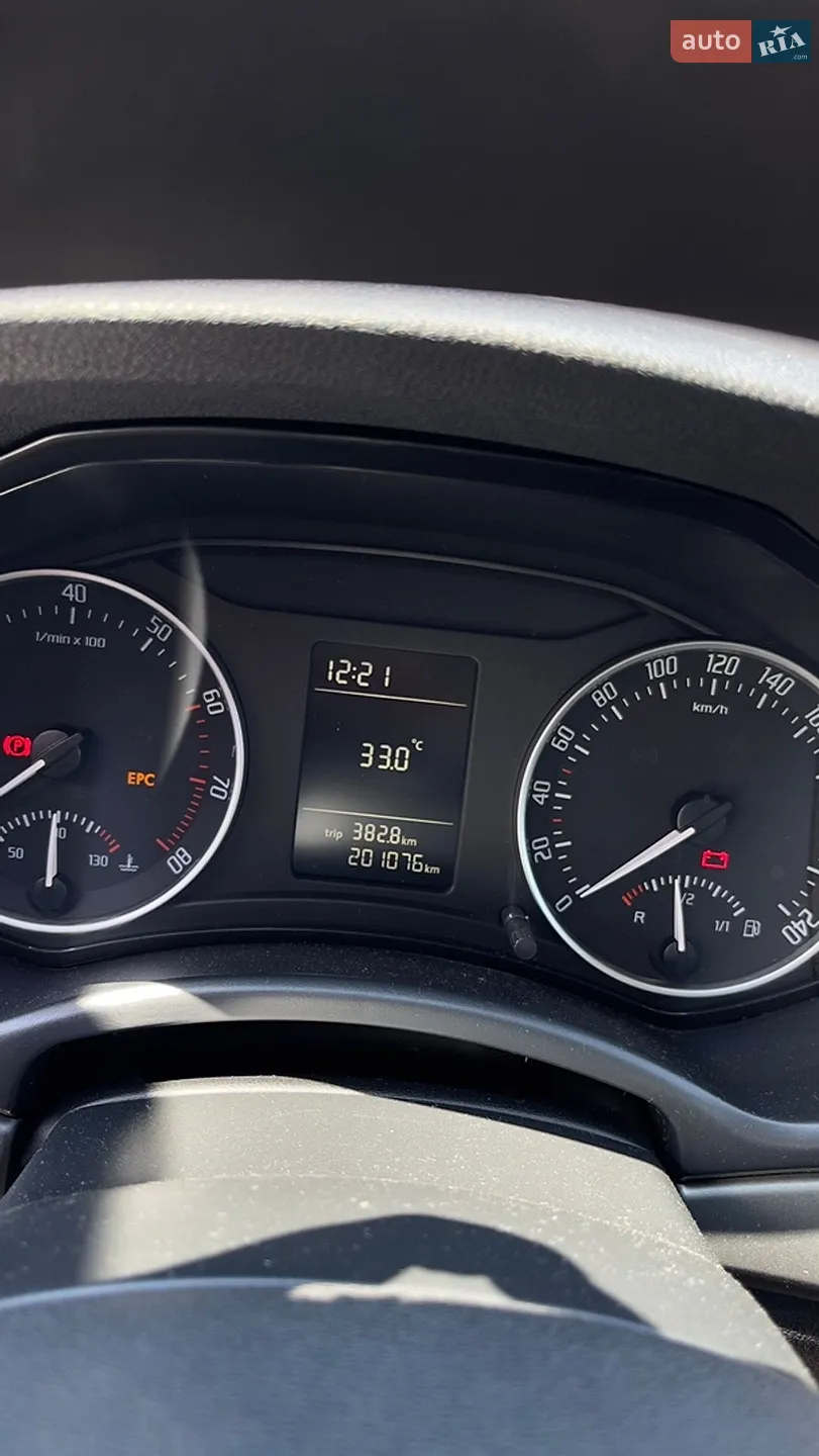Skoda Octavia 2012 VIN TMBJM61Z1D2049047 фото оголошення 10 з 13