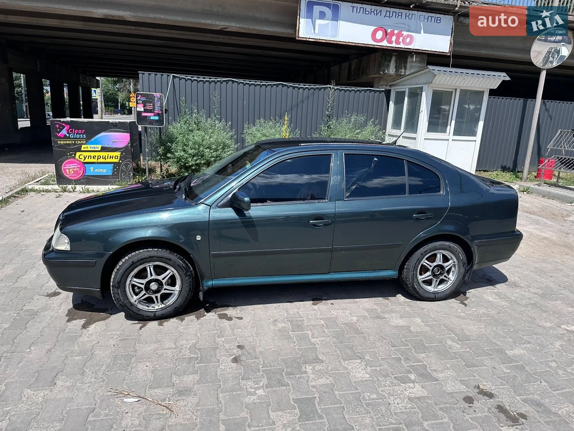 Skoda Octavia 1998 VIN TMBZZZ1U0X2158498 фото оголошення 2 з 10