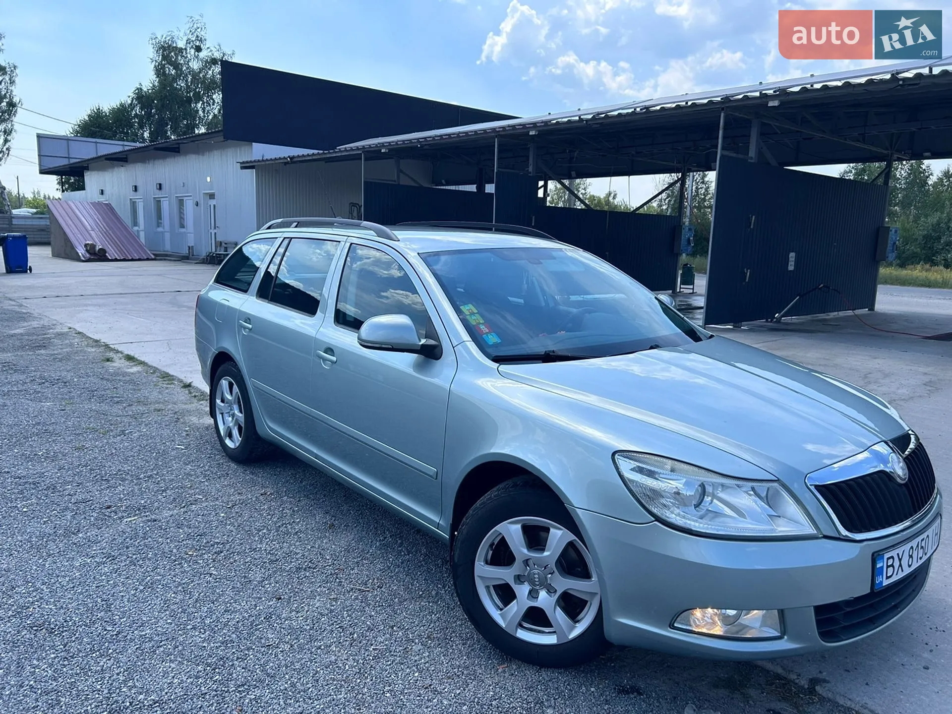 2010 Skoda Octavia - мініатюра 2