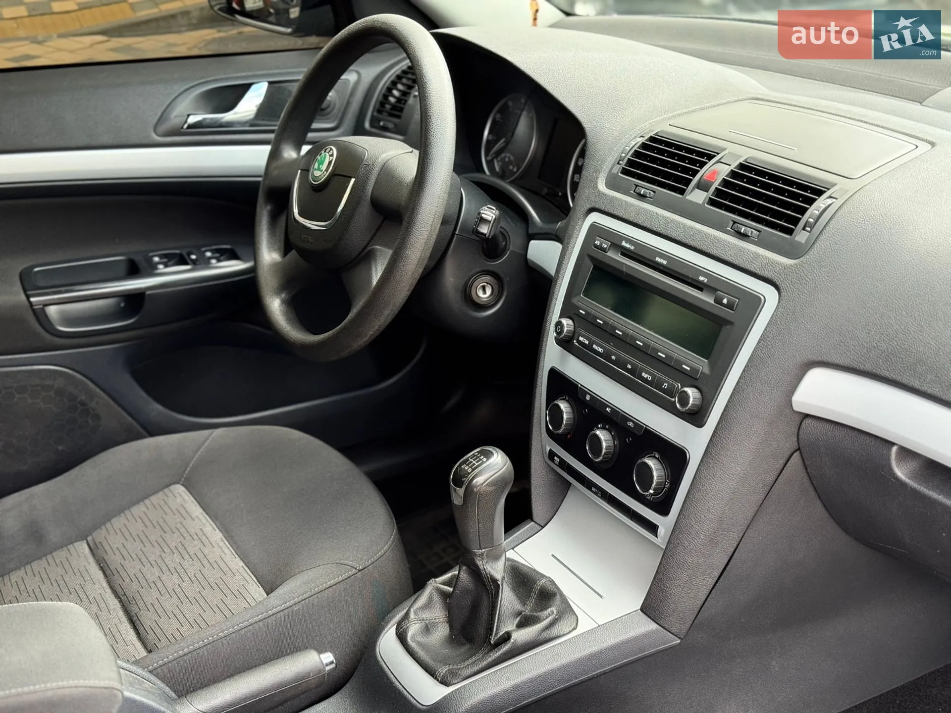 2011 Skoda Octavia - мініатюра 37