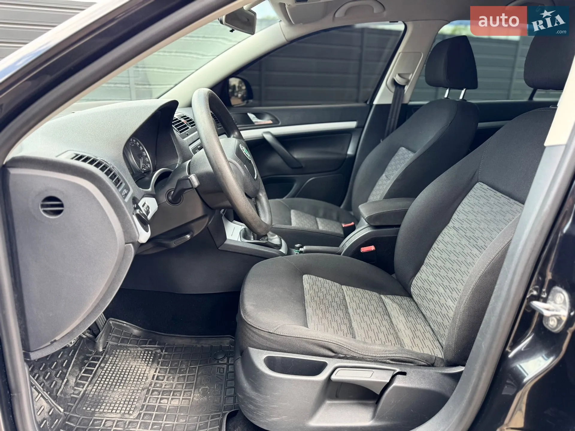 2011 Skoda Octavia - мініатюра 44