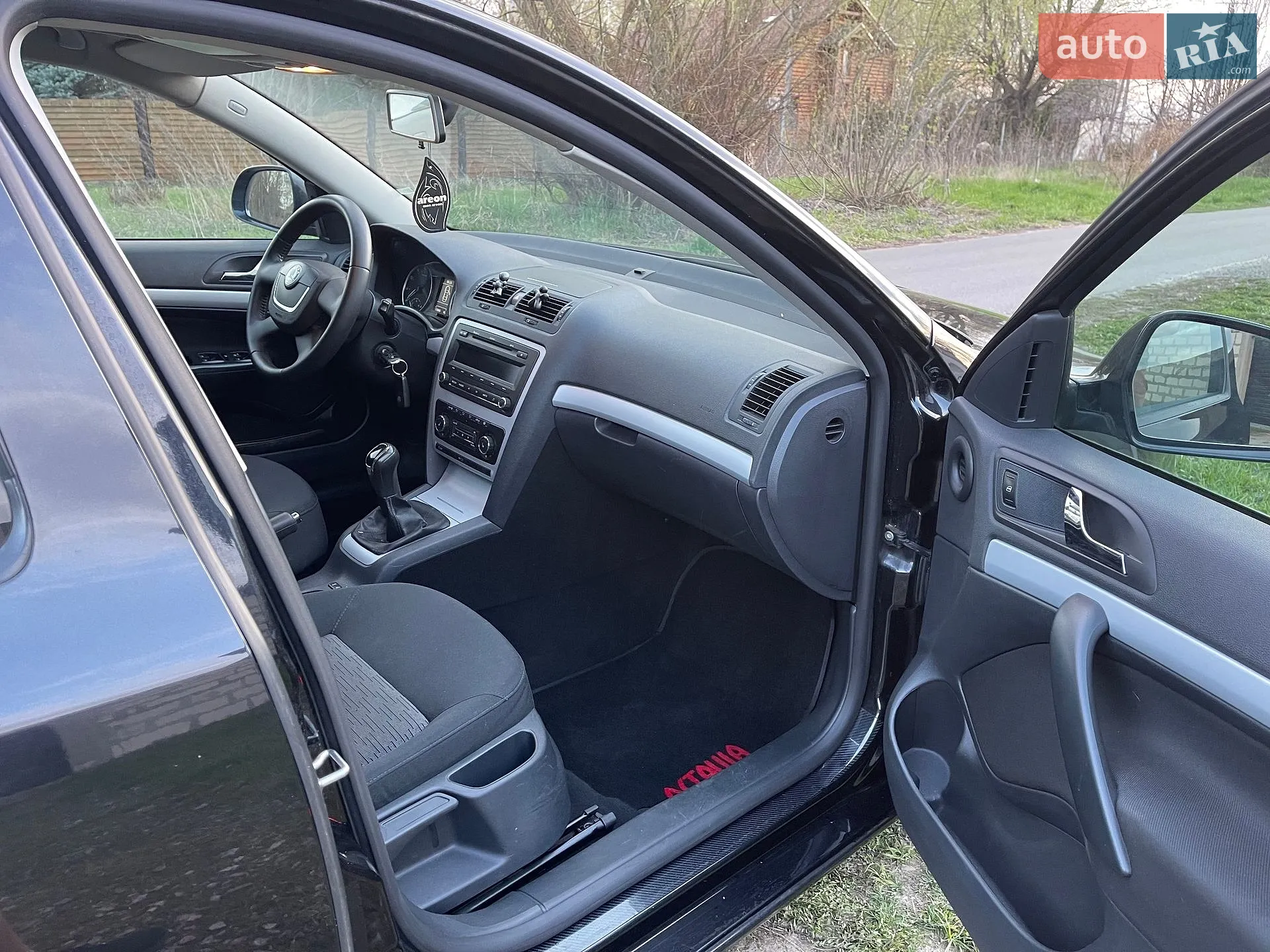 2011 Skoda Octavia - мініатюра 9