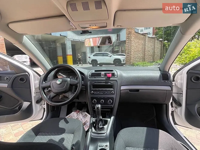 Skoda Octavia 2011 VIN TMBTTC1Z9C2024762 фото оголошення 11 з 57