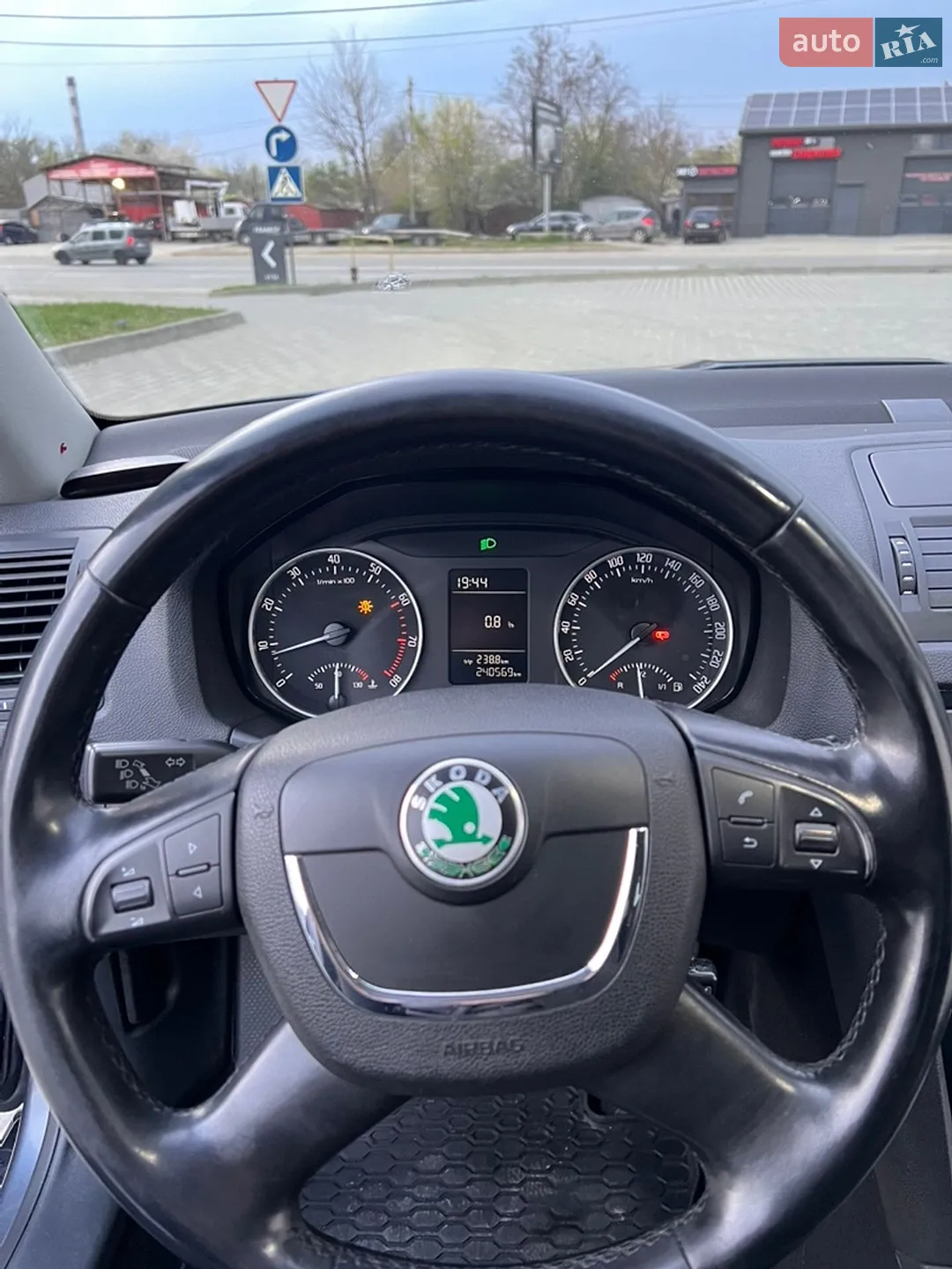 2011 Skoda Octavia - мініатюра 31