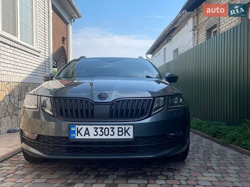 Skoda Octavia 2017 VIN TMBJJ7NE8J0092653 фото оголошення 2 з 55