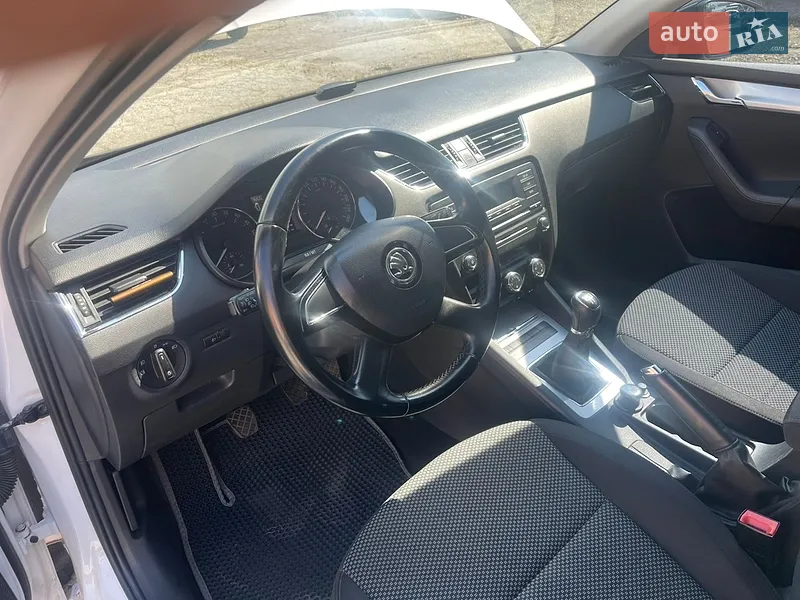 Skoda Octavia 2014 VIN TMBJG7NE8E0156002 фото оголошення 10 з 54